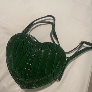 Green heart-shaped crossbody bag!!